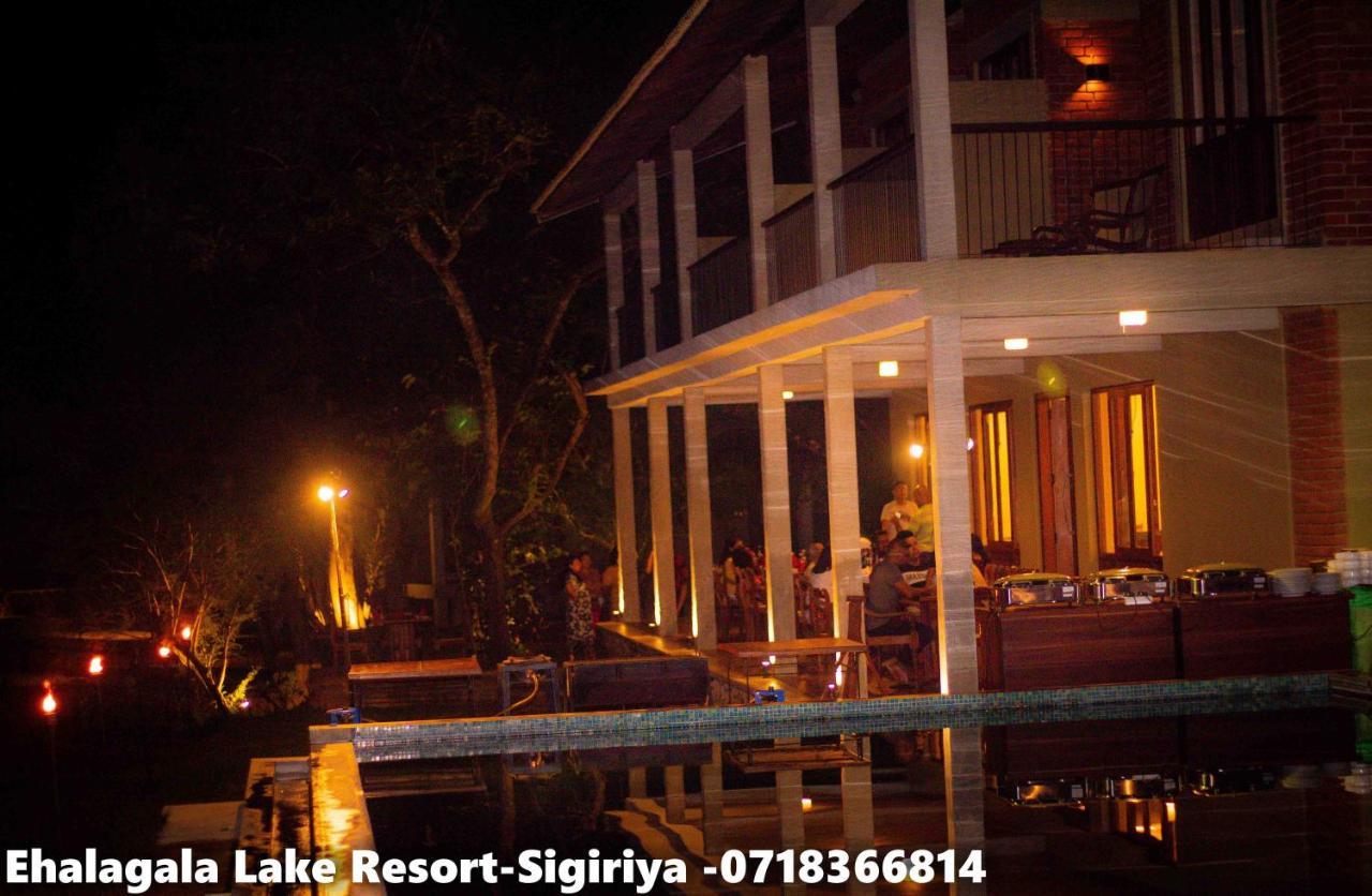 Ehalagala Lake Resort สิกิริยา ภายนอก รูปภาพ