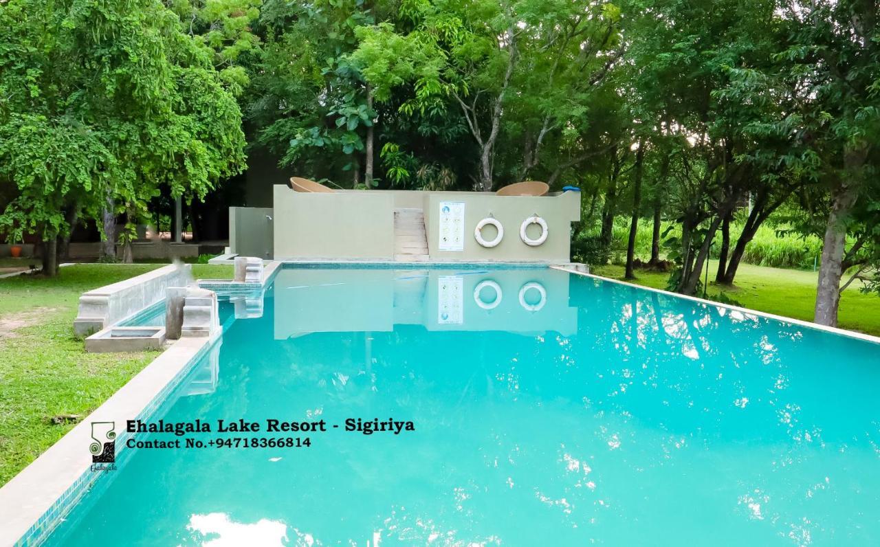 Ehalagala Lake Resort สิกิริยา ภายนอก รูปภาพ