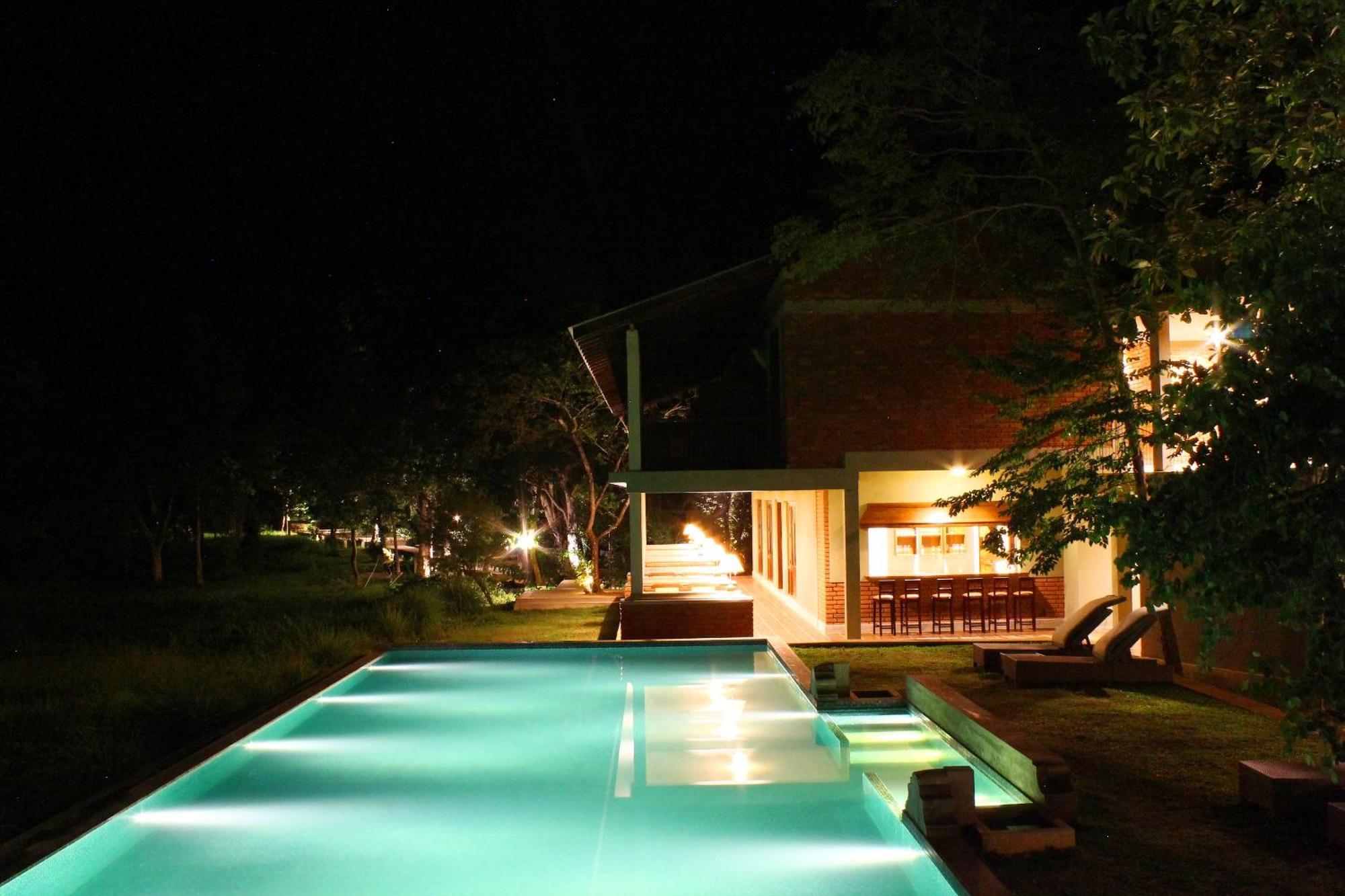 Ehalagala Lake Resort สิกิริยา ภายนอก รูปภาพ