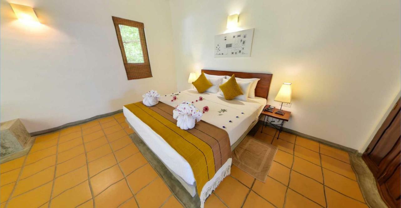 Ehalagala Lake Resort สิกิริยา ภายนอก รูปภาพ